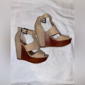 Gianni Bini wedges
